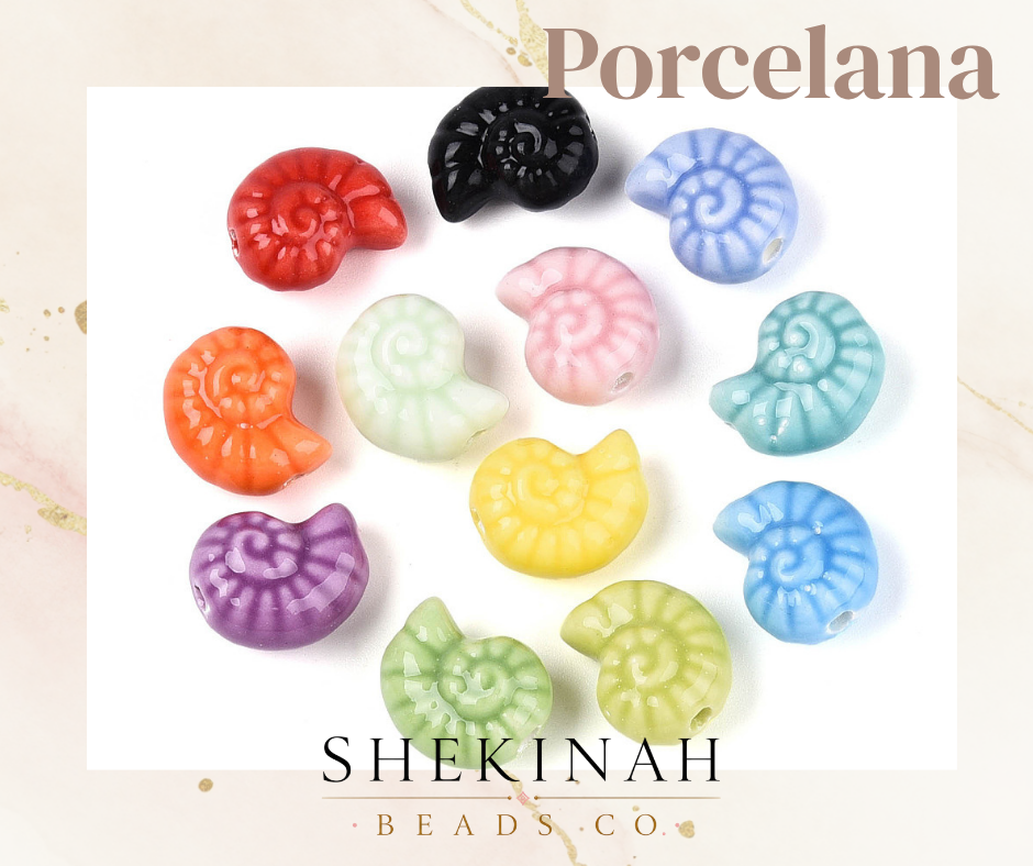 Beads en forma de caracol de porcelana multicolor para bisutería playera y accesorios de verano.