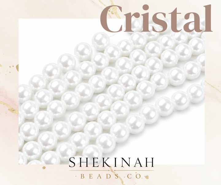 Sartas de beads redondas blancas estilo perla disponibles en diferentes tamaños para bisutería.
