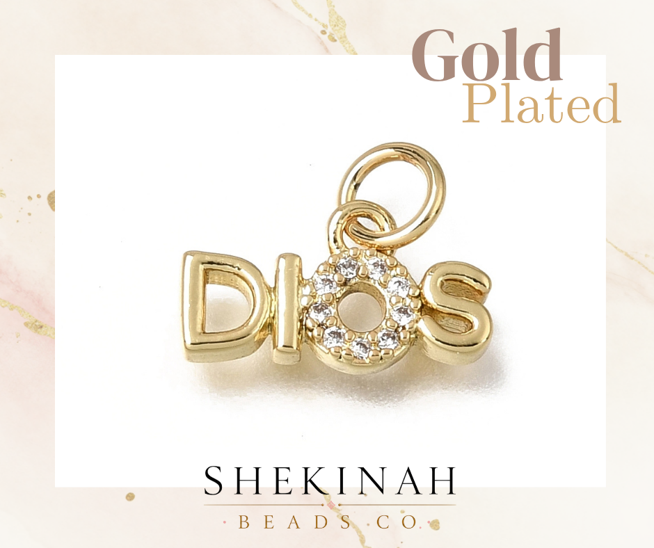 Charm dorado estilo gold plated con palabra Dios y cristales para bisutería