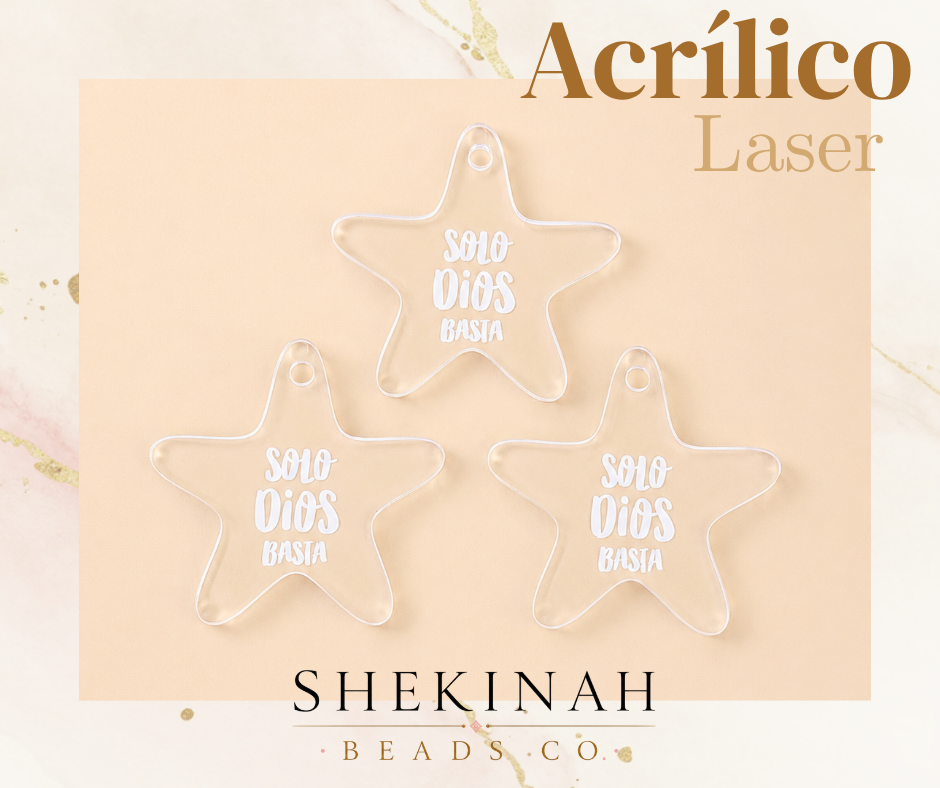 Dije transparente en forma de estrella con mensaje Solo Dios Basta en letras blancas para bisutería cristiana.