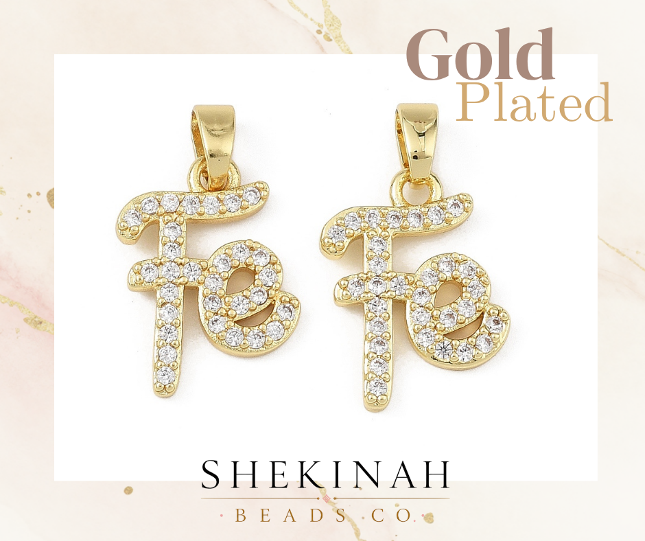 Dije dorado con palabra Fe estilo gold plated y cristales para bisutería