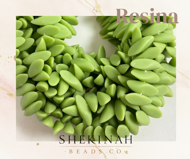 Beads ovalados mate en colores mixtos para bisutería y accesorios artesanales.