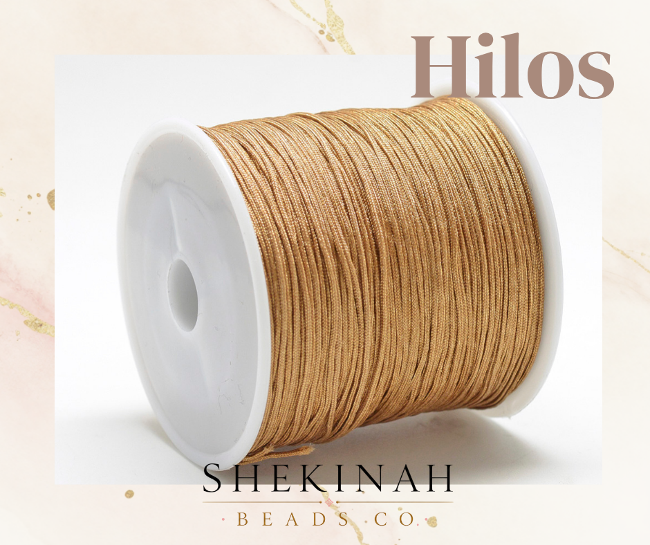 
Hilo dorado en carrete para bisutería y accesorios artesanales