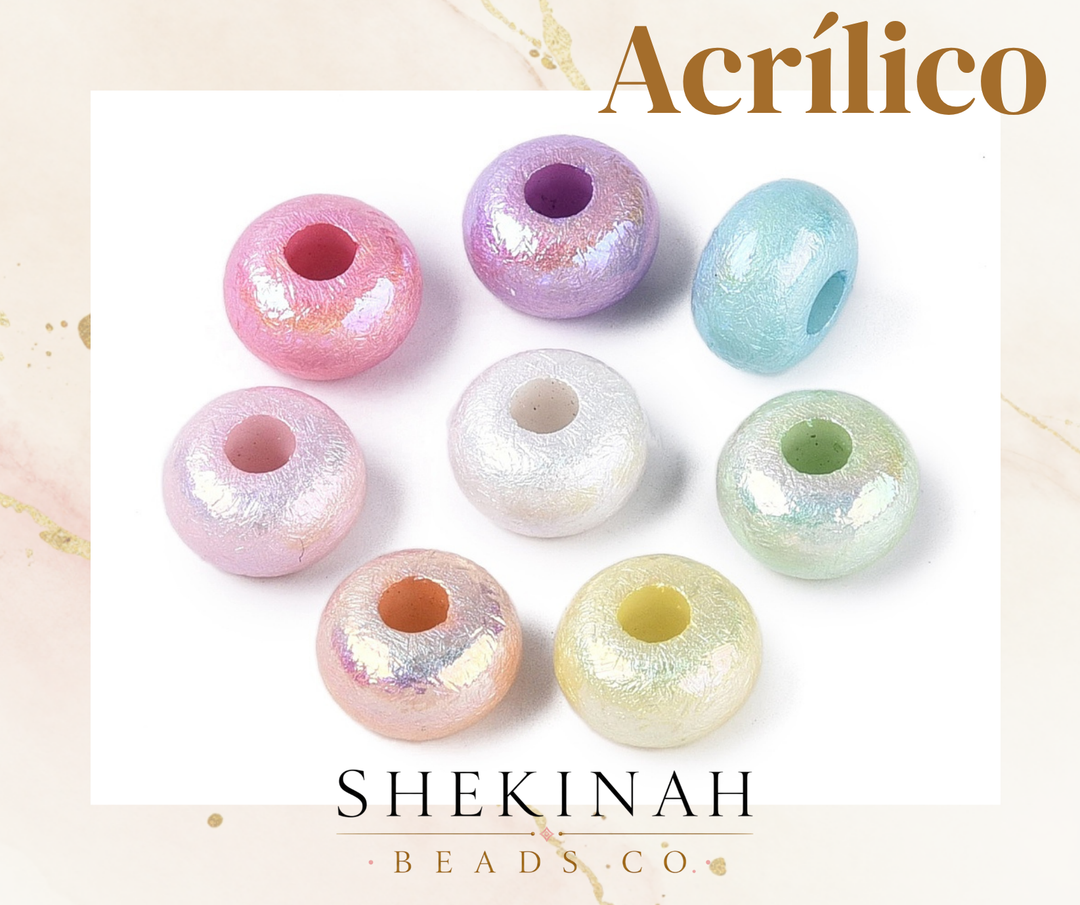 Pony beads satinados con efecto perlado tornasol.