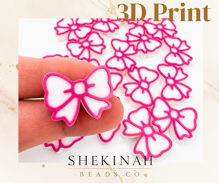 Bead lazo blanco con contorno rosa elaborado en impresión 3D.