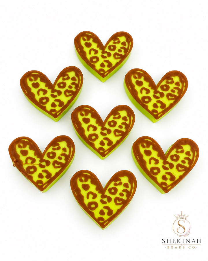 Charm 3D corazón animal print verde