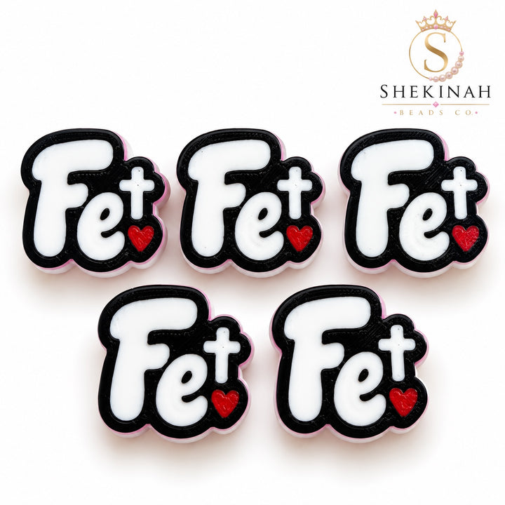 Fe Más Chunky Charm 3D con cruz y corazón, bead de 28 mm con hueco de 5 mm