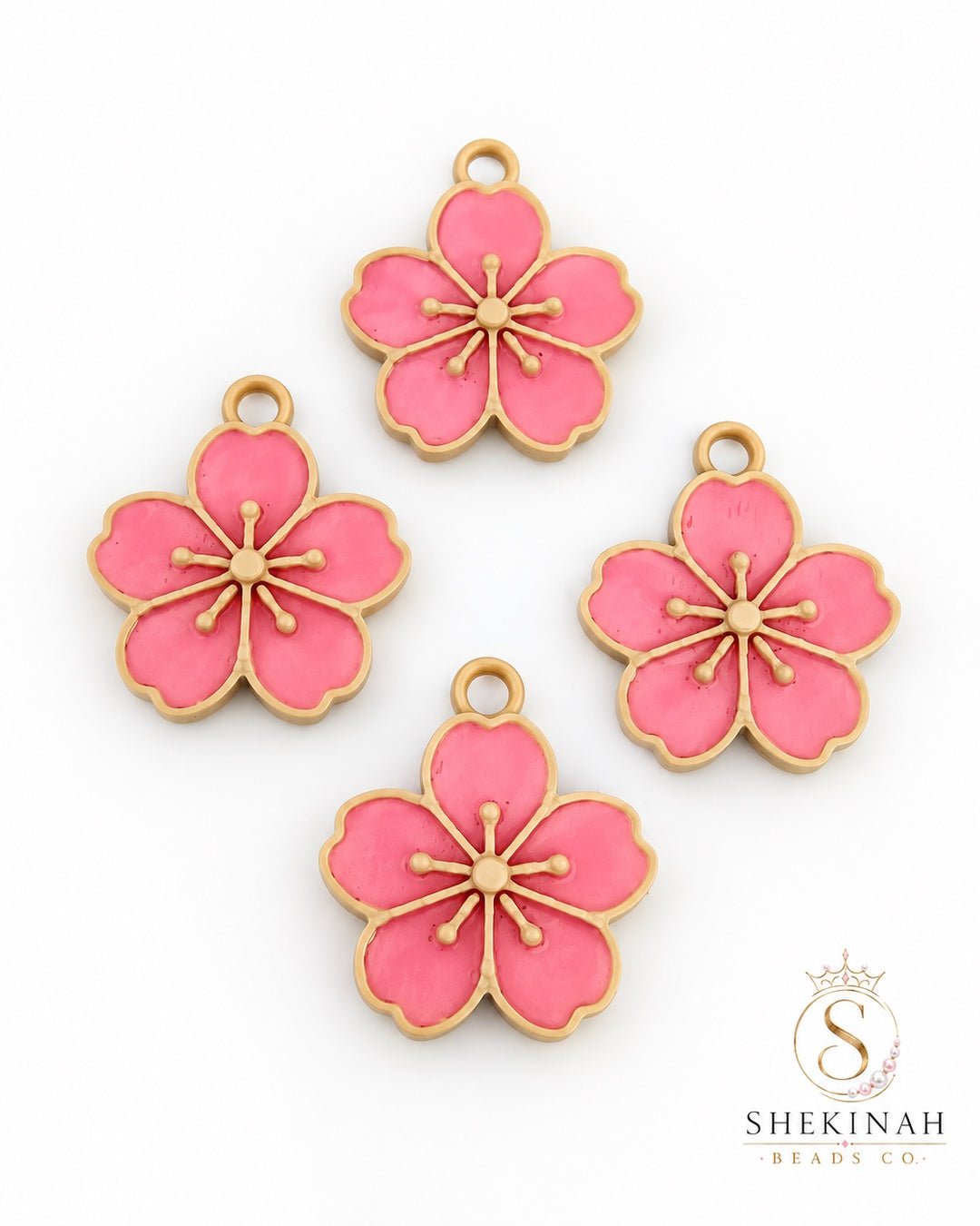 Charm 3D flor rosa con detalles dorados